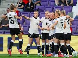 莱万多夫斯基已连续4场西甲联赛担任替补。 来源：Barça Universal